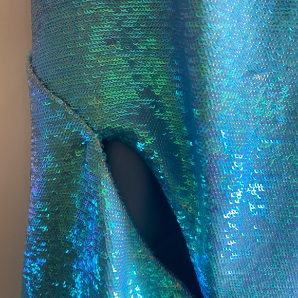 Off-White c/o Virgil Abloh
Women's Blue Sequined Cut Out Midi Dress 🍄 - Picture 9 of 13